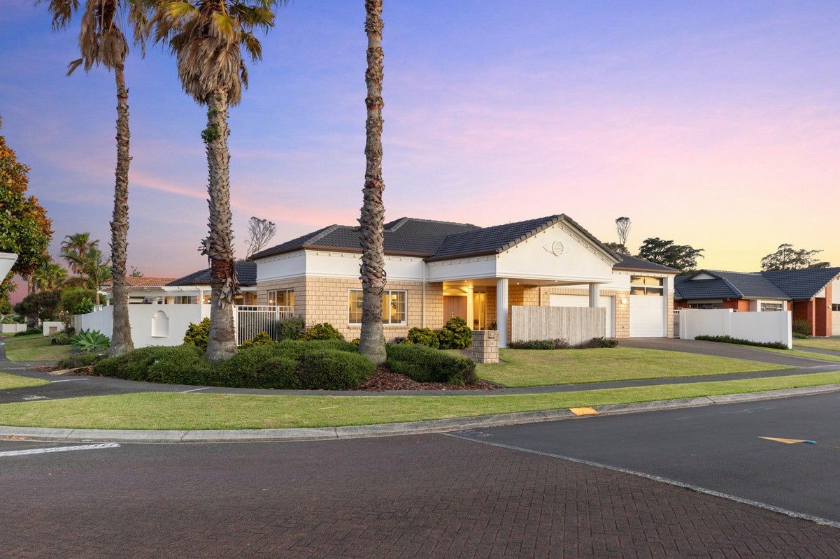36 Santa Barbara Drive, Papamoa Beach, Papamoa - Carousel 1