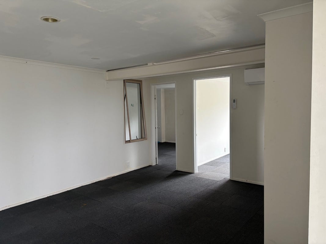 96 Lake Road, Northcote, Auckland - Carousel 6