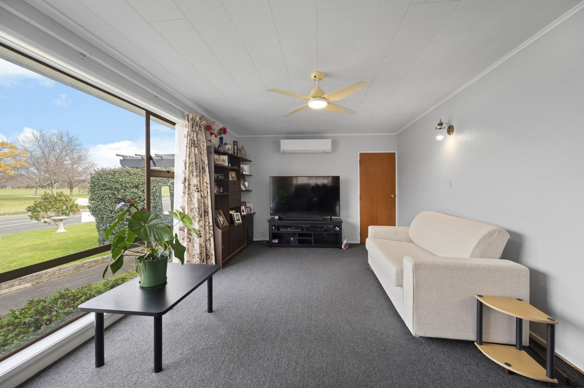 90 Freyberg Avenue, Tamatea, Napier - Carousel 2