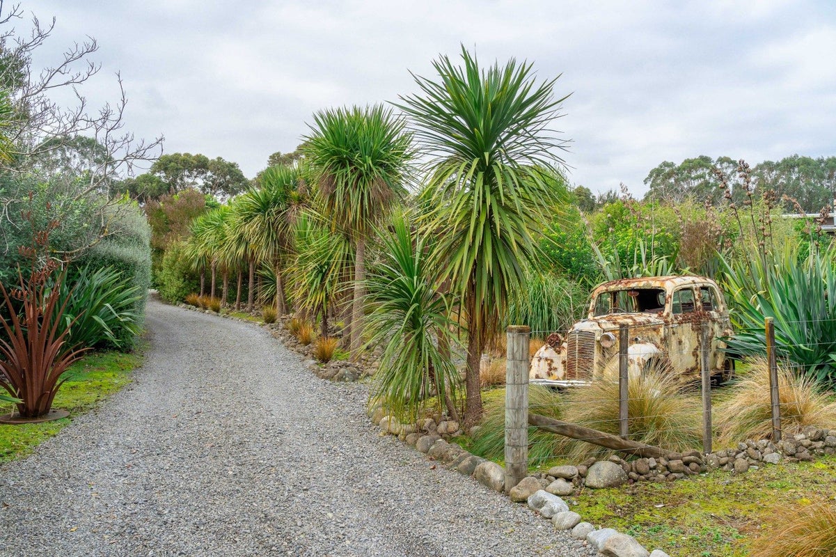 790A State Highway 2, Masterton - Carousel 23