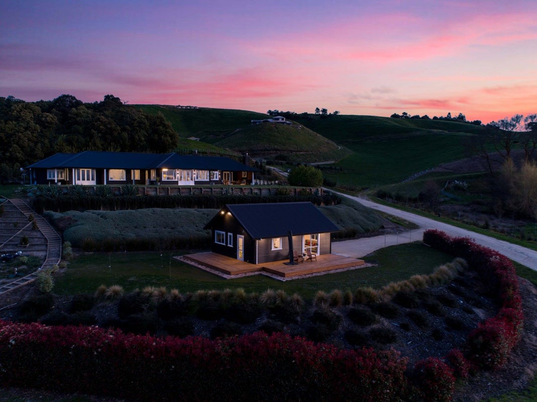53 Red Hills Road, Havelock North, Hastings - Carousel 2