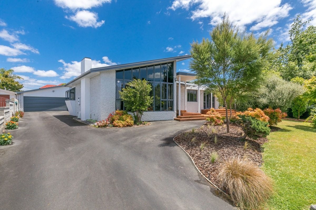 34 Berkley Avenue, Hillcrest, Hamilton - Carousel 1
