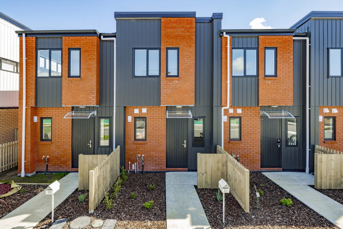 21 Rana Road, Flat Bush, Auckland - Carousel 2