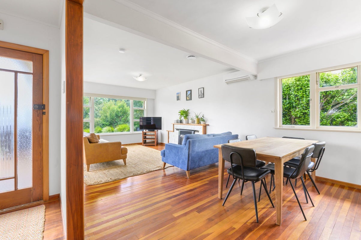 5 Warwick Avenue, St Andrews, Hamilton - Carousel 2