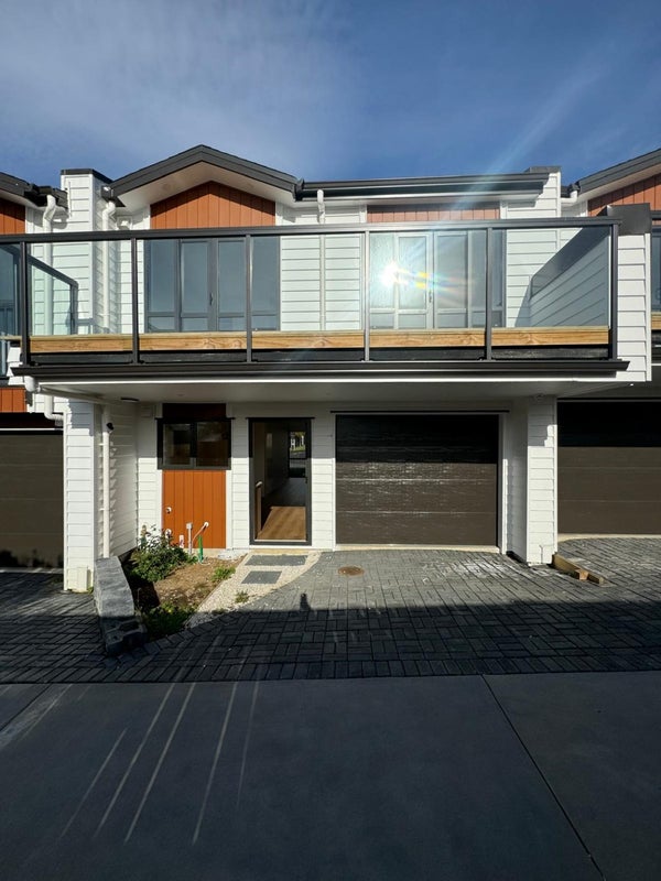 1A Hollinbrigg Place, Manurewa, Auckland - Carousel 1