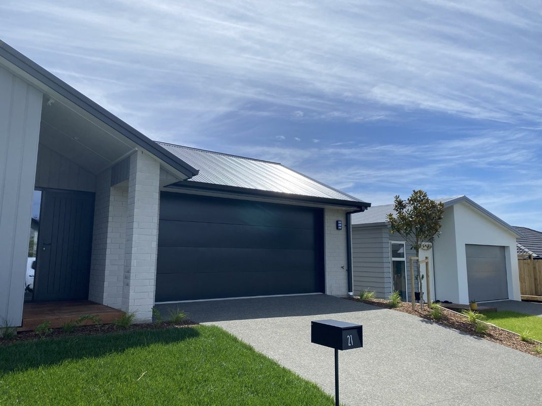 21 Cowell Crescent, Pyes Pa, Tauranga - Carousel 2