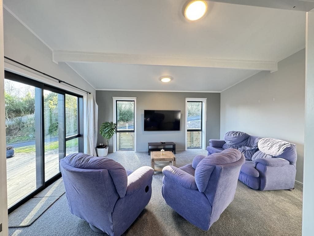 32 Nore Street, Waihola, Milton - Carousel 2