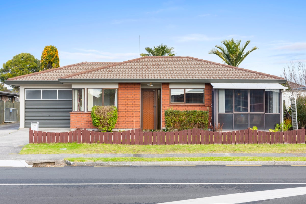 76A Gloucester Road, Mount Maunganui, Mount Maunganui - Carousel 2