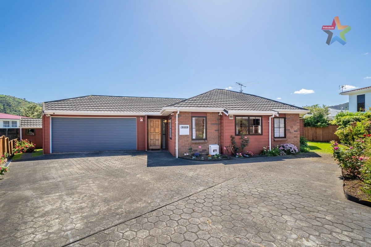 2/25 De Menech Grove, Avalon, Lower Hutt - Carousel 1