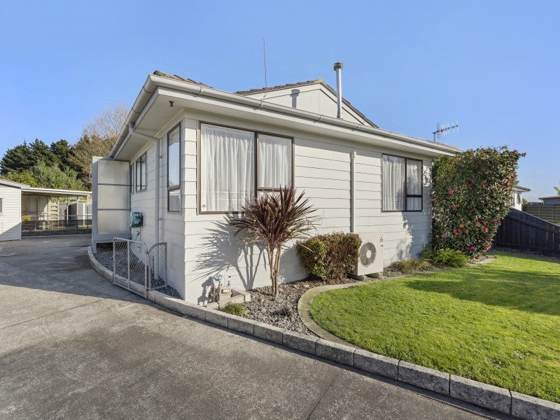 9 Pluto Place, Milson, Palmerston North - Carousel 1