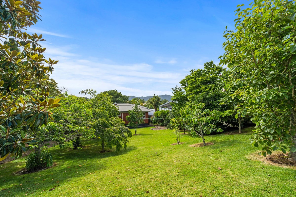 2 Grand View Road, Kamo, Whangarei - Carousel 2
