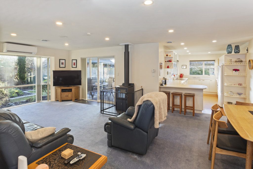10 Cordyline Place, Waimairi Beach, Christchurch - Carousel 2