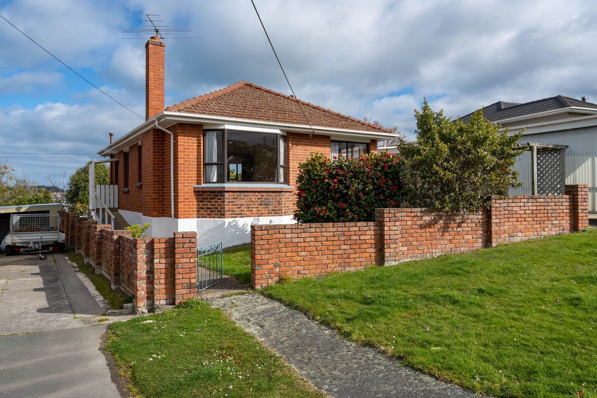 34 Wills Street, Balaclava, Dunedin - Carousel 1