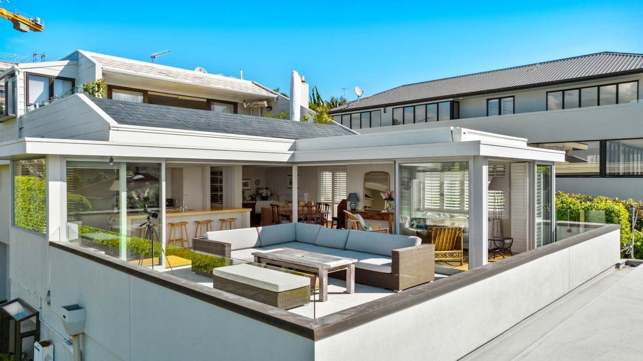 9B Okahu Street, Orakei, Auckland - Carousel 1
