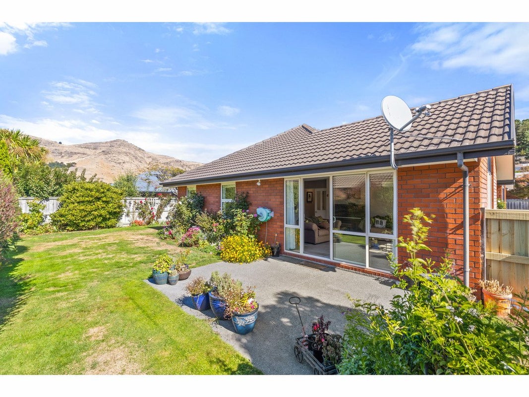 10 The Tors, Heathcote Valley, Christchurch - Carousel 2
