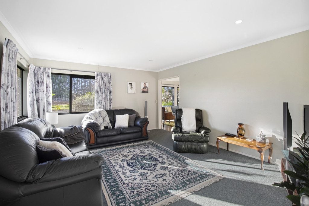 25A Parker Lane, Buckland, Pukekohe - Carousel 2
