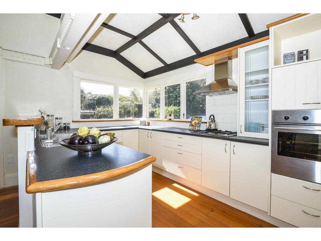 3/4 Crescent Road, Epsom, Auckland - Carousel 13