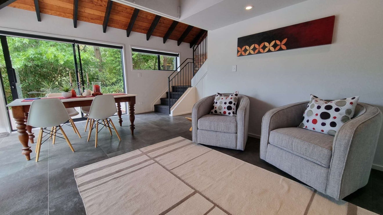 46A Cheriton Road, Mellons Bay, Auckland - Carousel 2