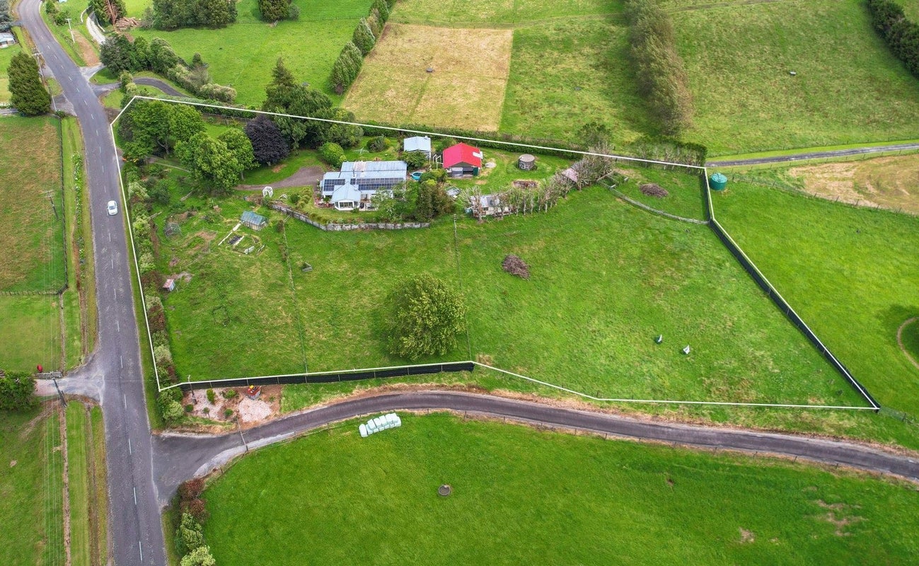 65 Glue Pot Road, Oropi, Tauranga - Carousel 1