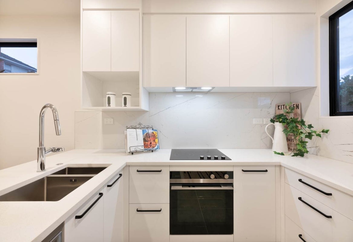 5/11 Jaemont Avenue, Te Atatu South, Auckland - Carousel 2