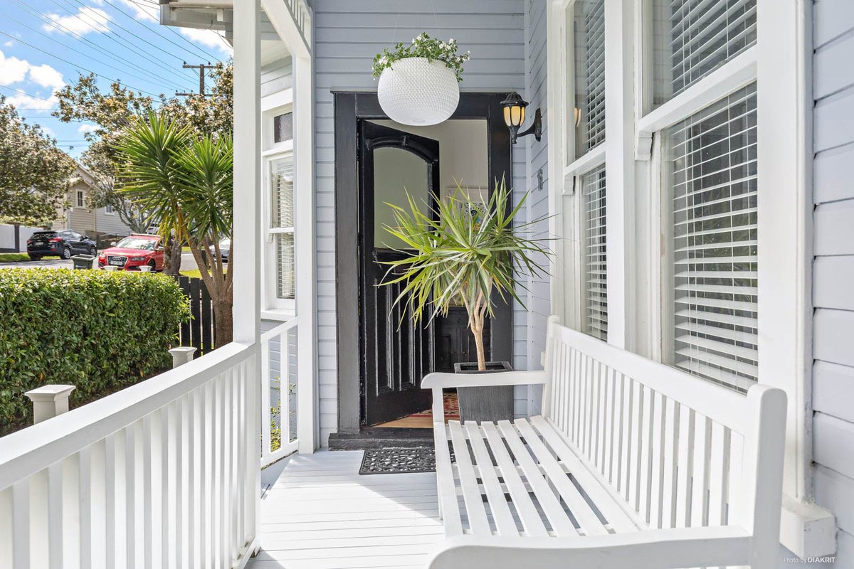 16 Walters Road, Mount Eden, Auckland - Carousel 2