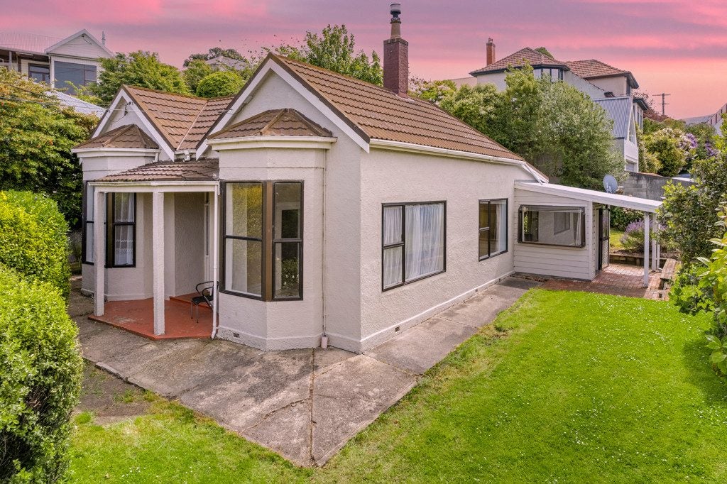 22 Stonelaw Terrace, Maori Hill, Dunedin - Carousel 1