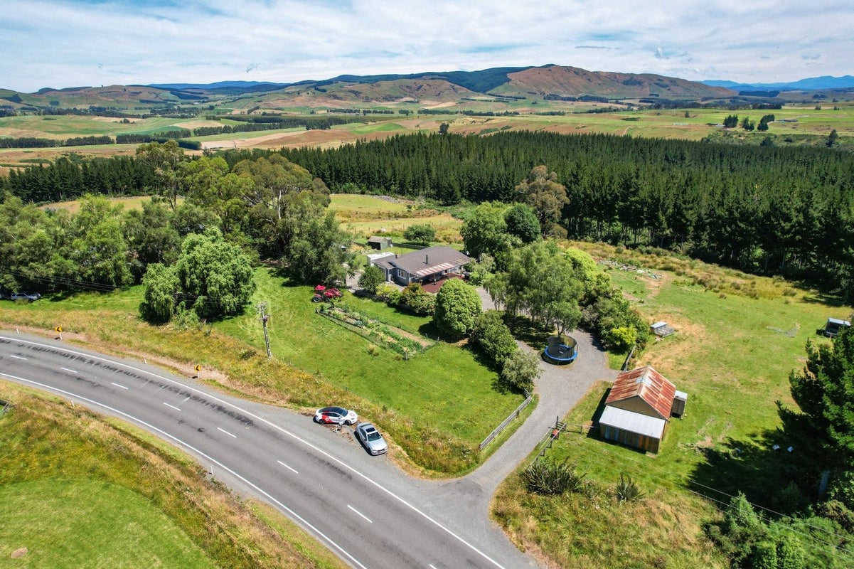 405 Nightcaps-Ohai Highway, OHAI, OTAUTAU - Carousel 1