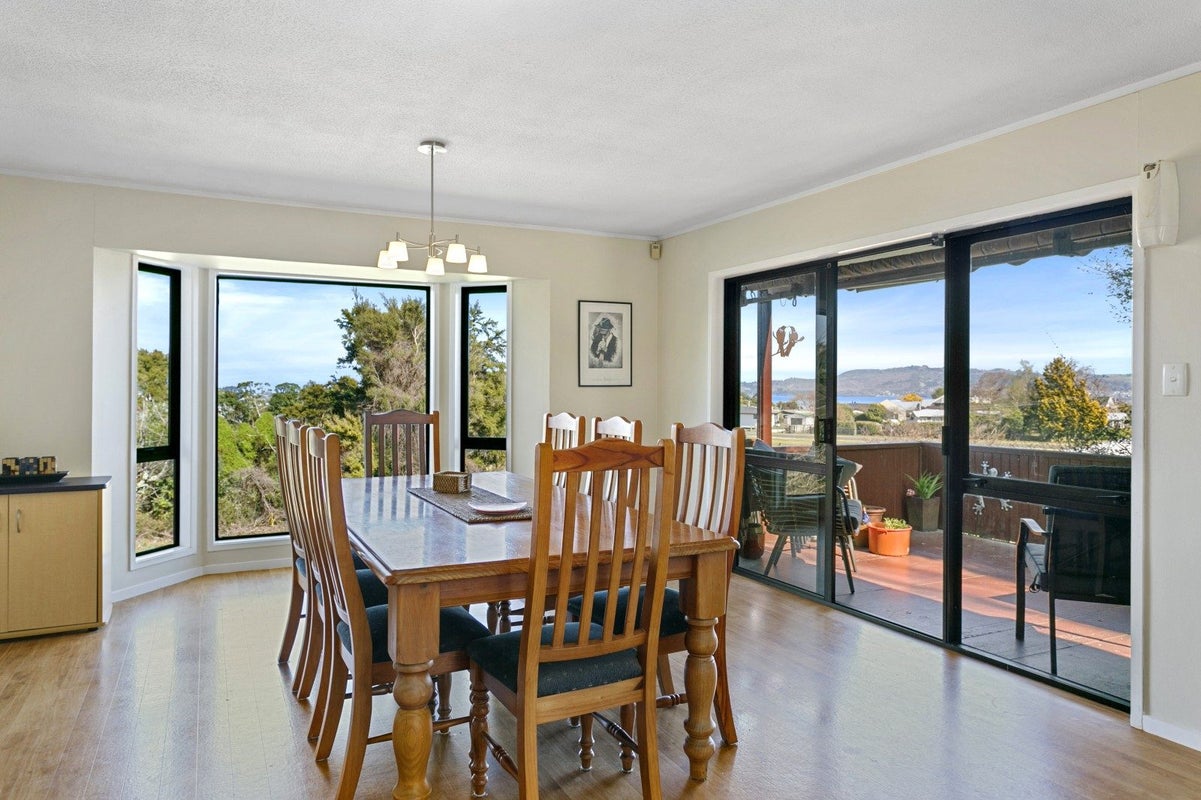67 Chesham Avenue, Waipahihi, Taupo - Carousel 2