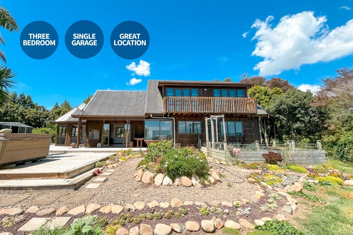 62B Mcrobbie Road, Kingseat, Papakura - Carousel 1