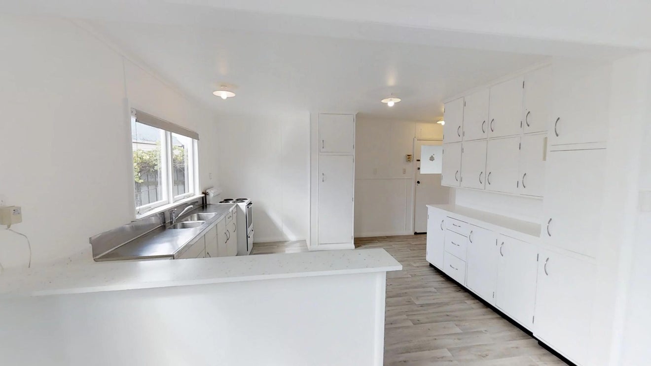 7 Bradford Place, Awapuni, Palmerston North - Carousel 2