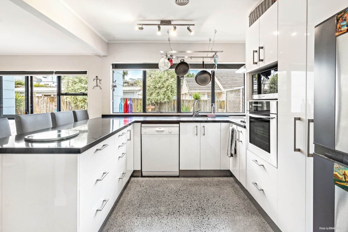 4A Esperance Road, Glendowie, Auckland - Carousel 2