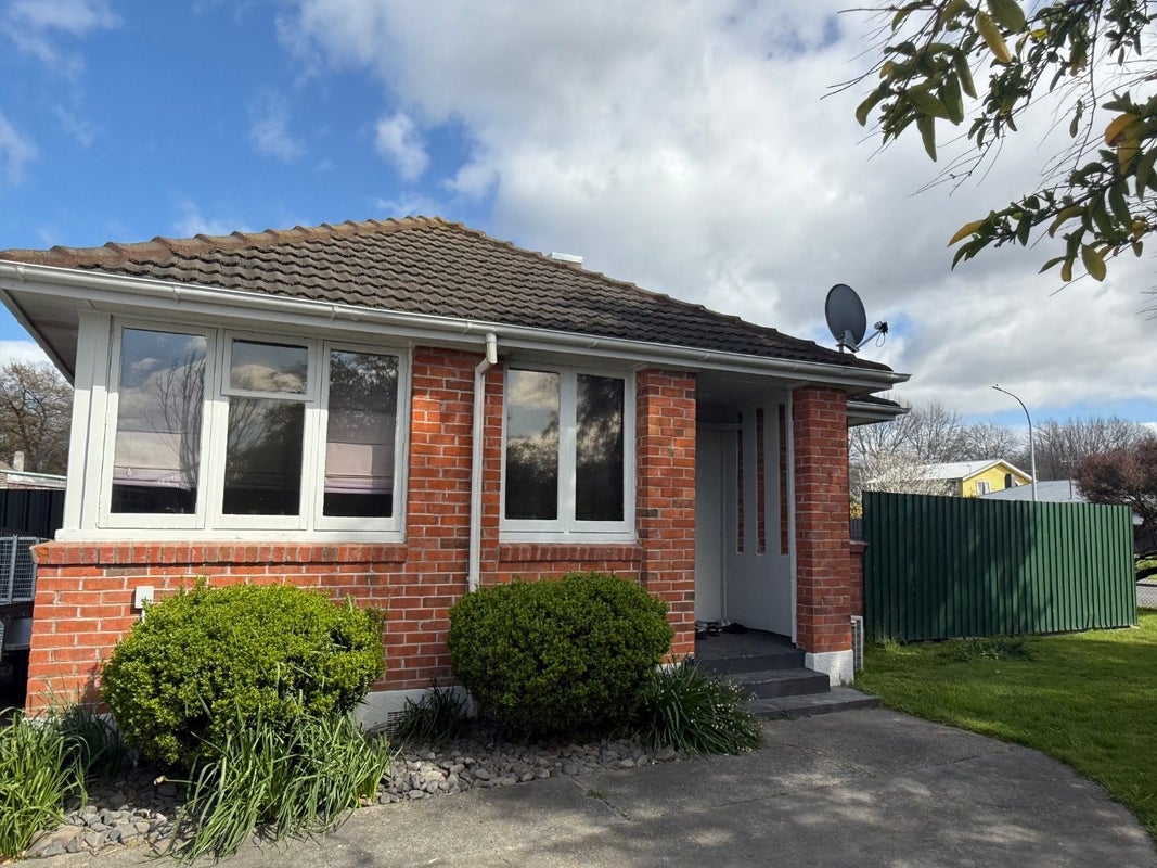 1011 Sussex Street, Mayfair, Hastings - Carousel 2
