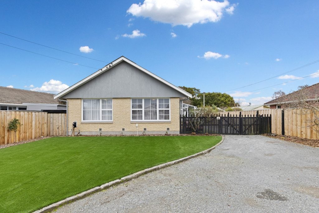 5 Bassett Street, Burwood, Christchurch - Carousel 1