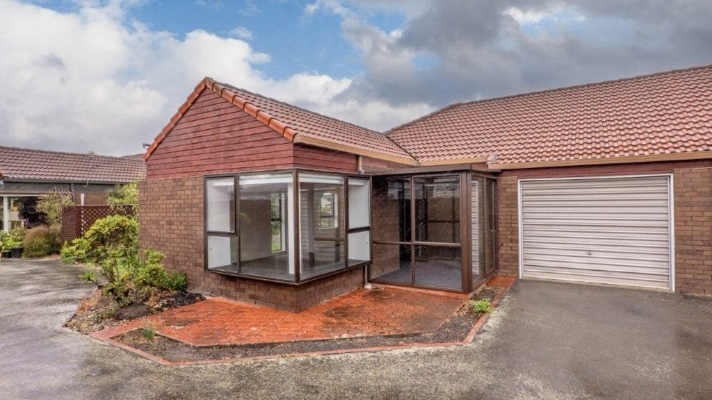 2/146 Stanmore Road, Linwood, Christchurch - Carousel 1