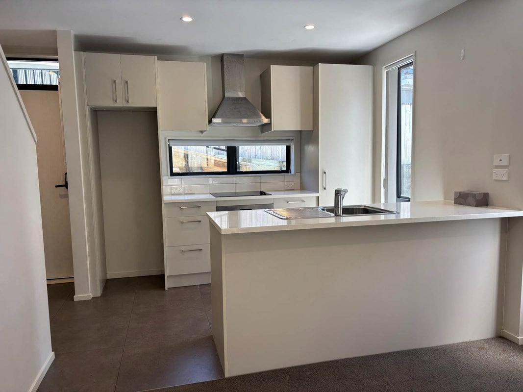 60B Seymour Road, Sunnyvale, Auckland - Carousel 2