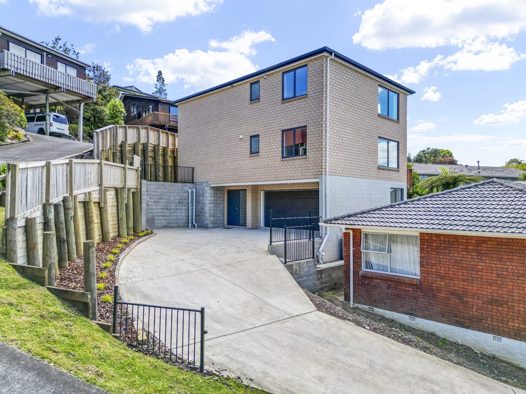34A Sovereign Place, Glenfield, Auckland - Carousel 2