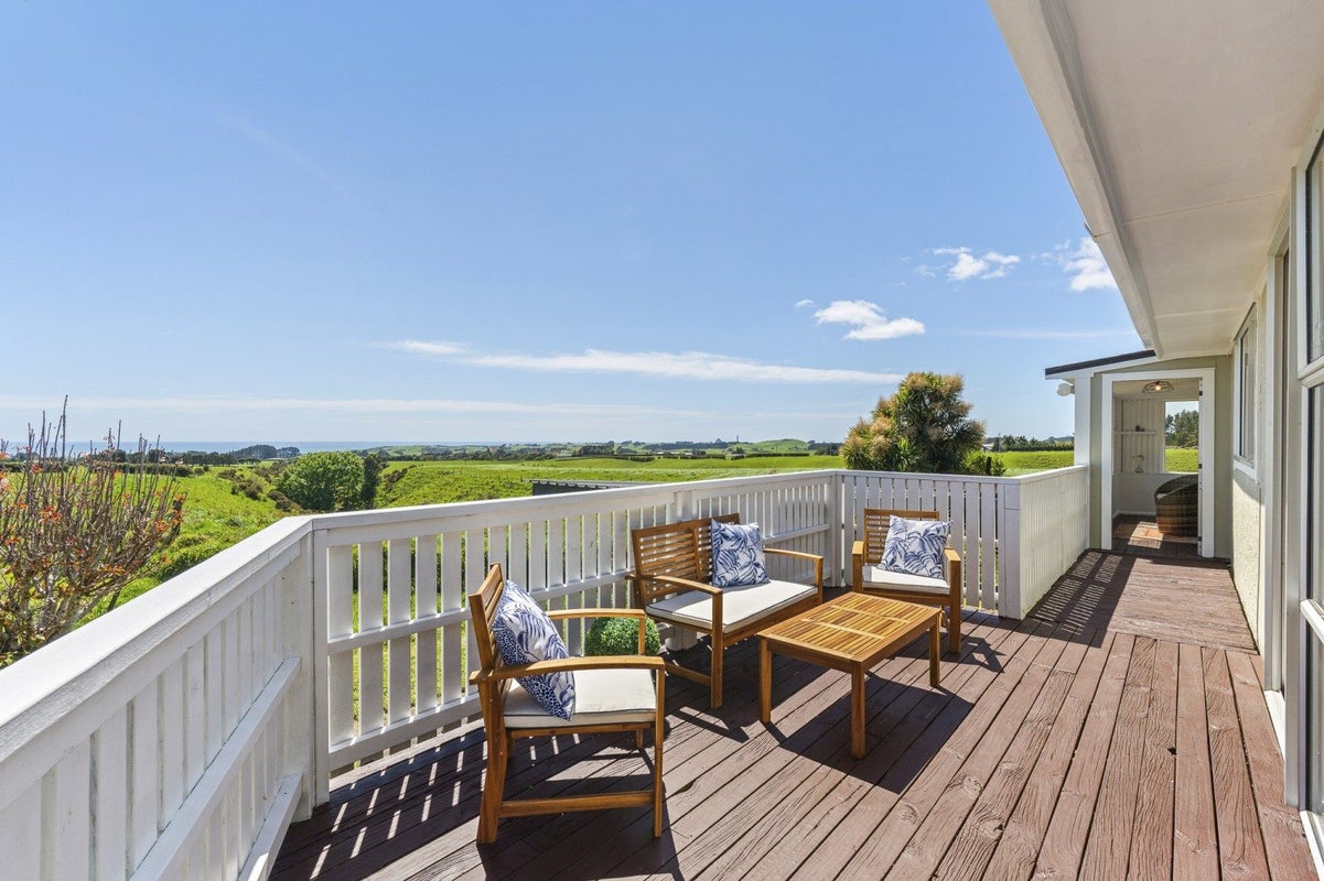 401 Koru Road, Koru, New Plymouth - Carousel 1