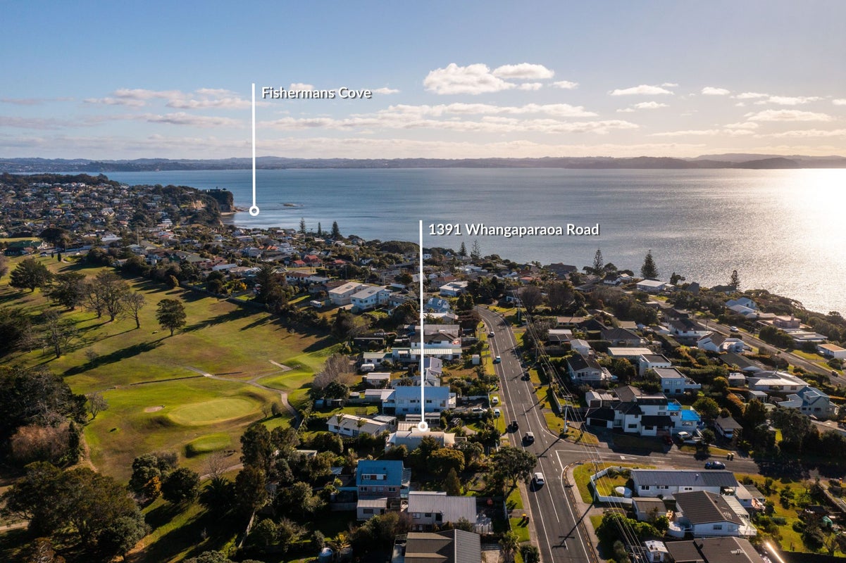 1391 Whangaparaoa Road, Army Bay, Whangaparaoa - Carousel 35