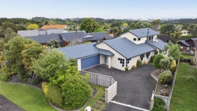 32 Kuripaka Crescent, The Gardens, Auckland - Carousel 1
