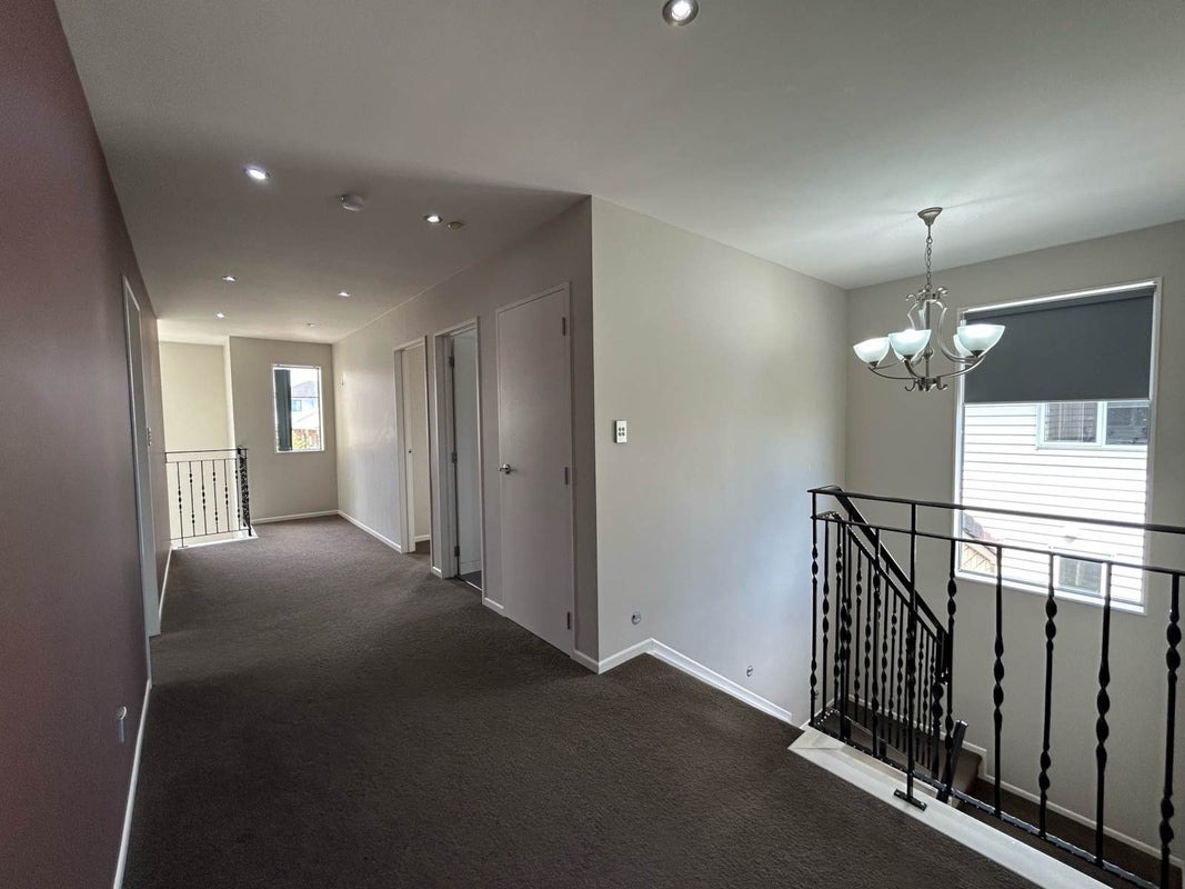 4 Shandon Street, Flat Bush, Manukau City, Auckland - Carousel 13