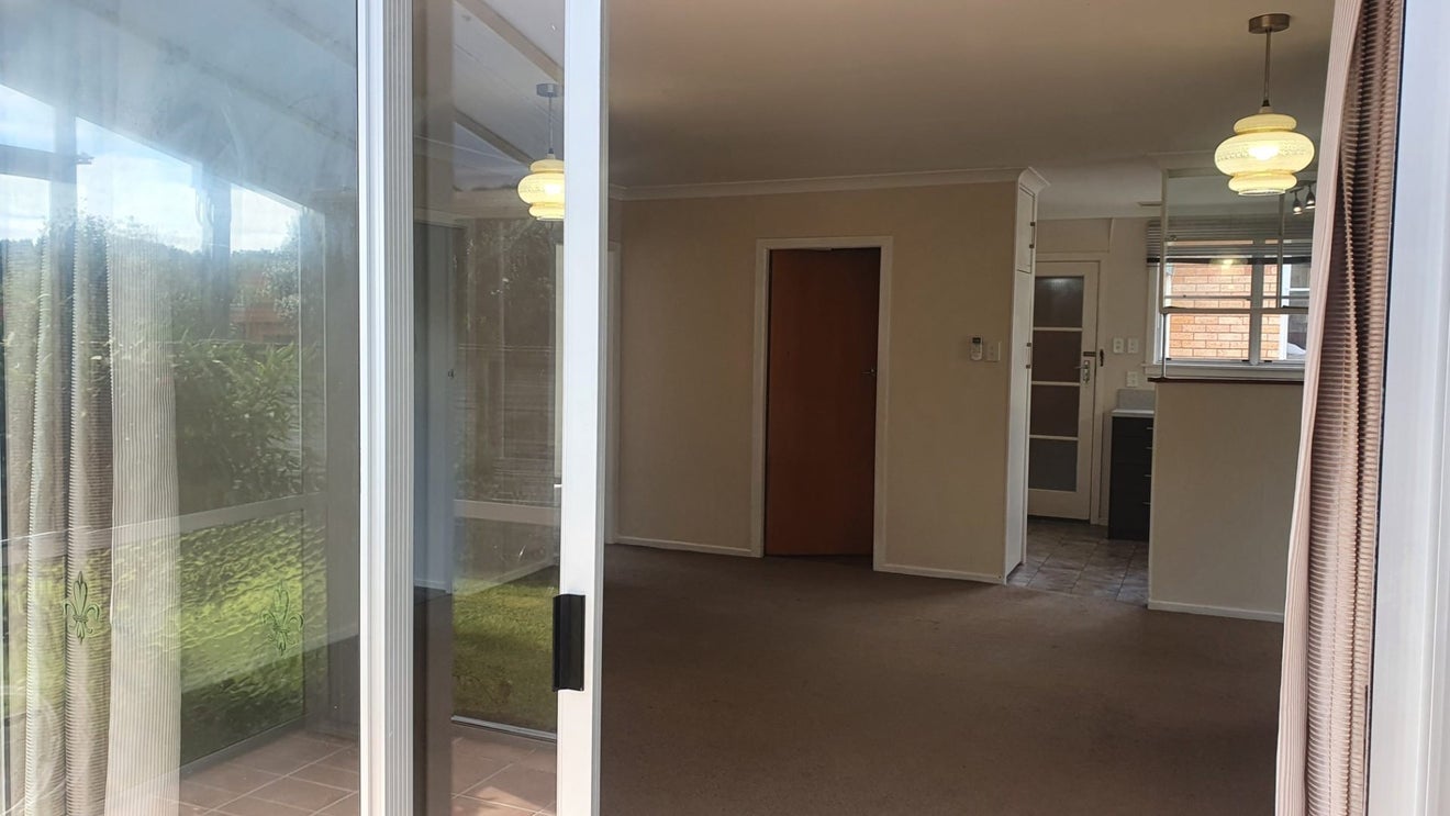 1/10 Shortland Street, Lower Vogeltown, New Plymouth - Carousel 2