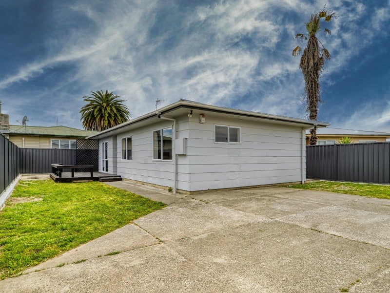 2/66 BLEDISLOE RD, MARAENUI, NAPIER - Carousel 2