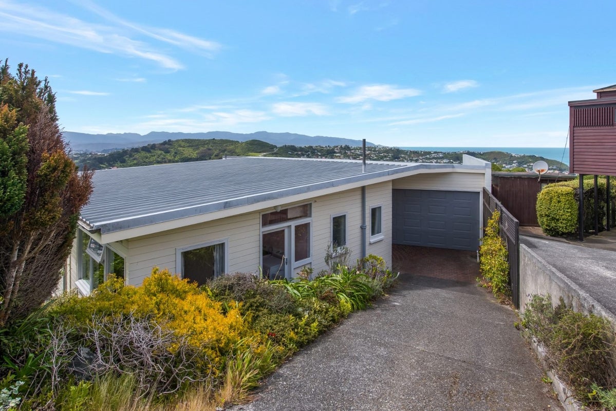 8 Stormont Place, Kingston, Wellington - Carousel 1
