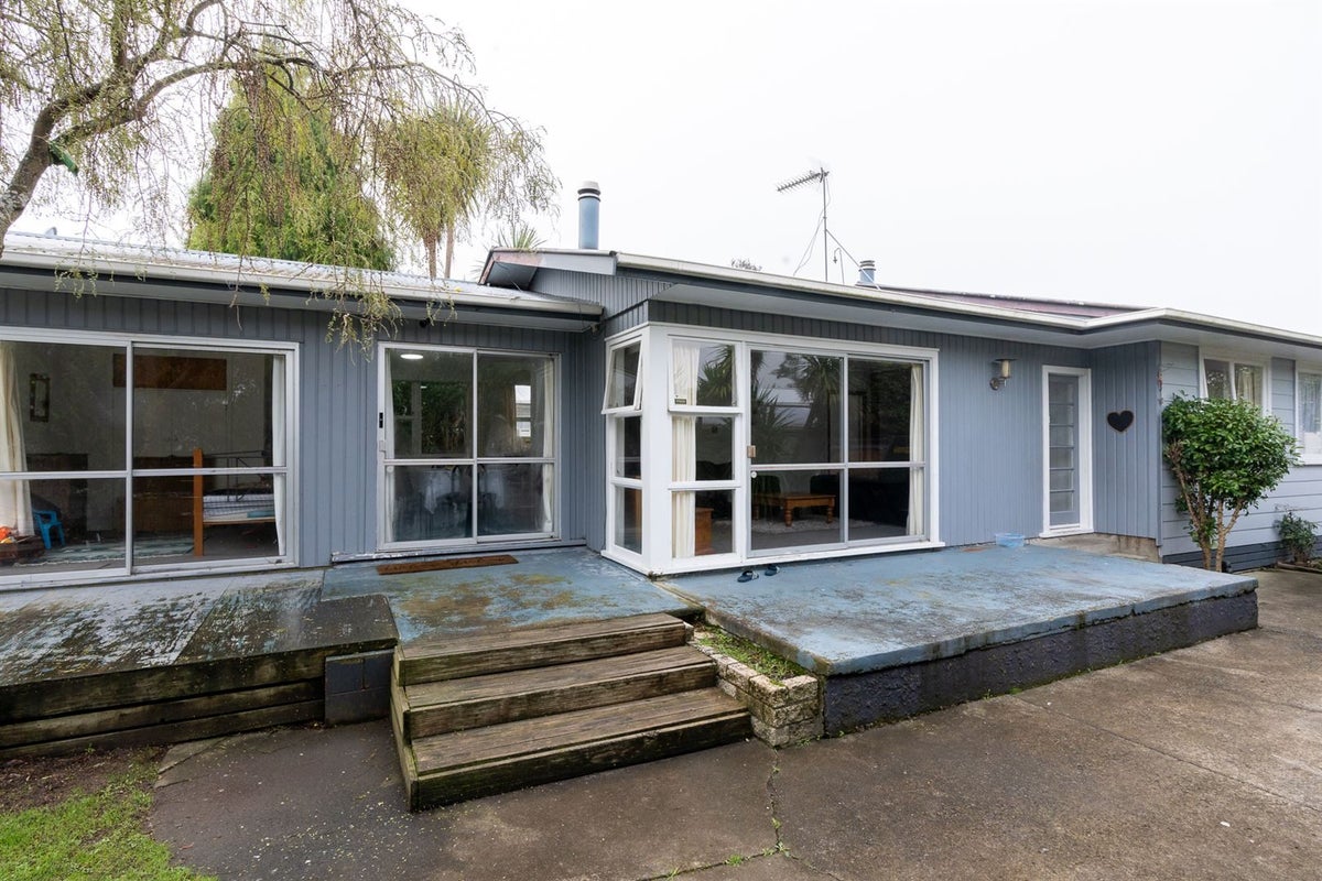 15 Ruapehu Street, Chartwell, Hamilton - Carousel 21