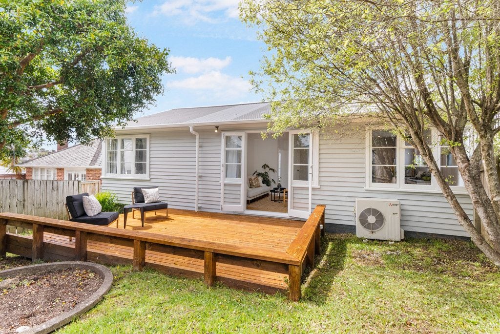 1/45 Hutchinson Avenue, New Lynn, Auckland - Carousel 1