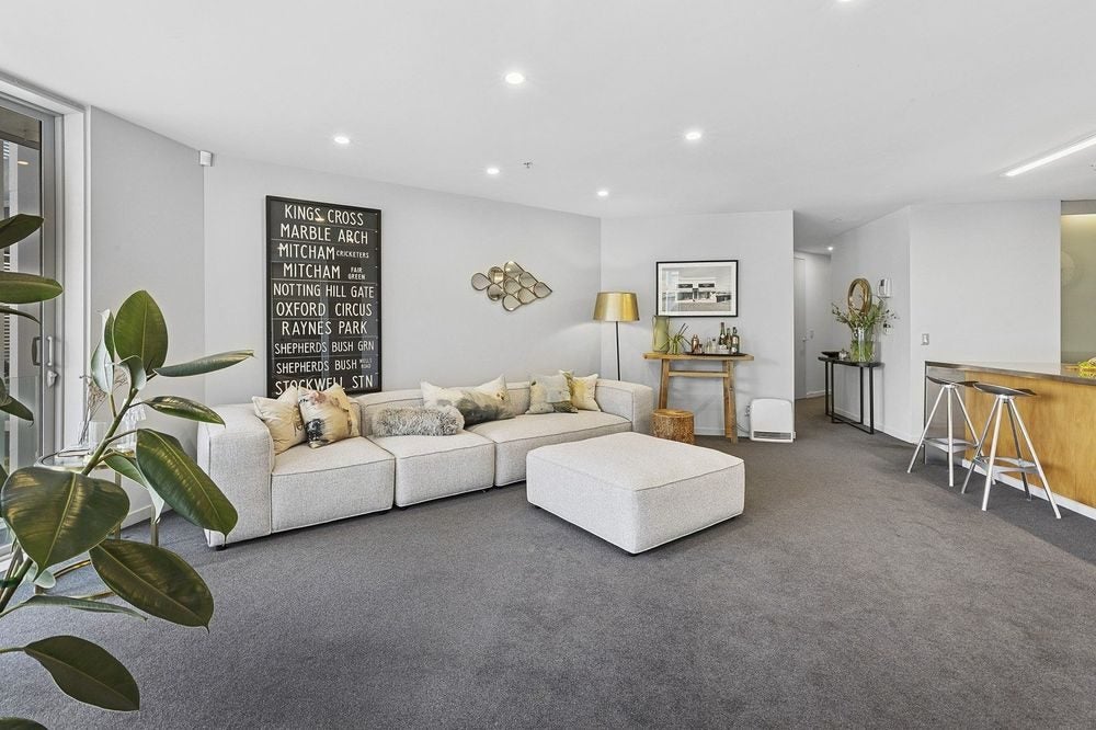2A/22 Telford Terrace, Oriental Bay, Wellington - Carousel 2
