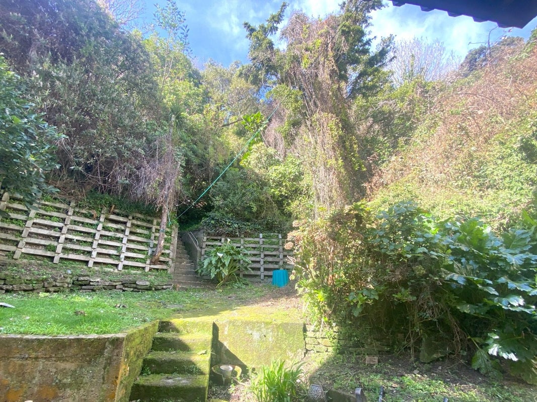 129 Glenmore Street, Kelburn, Wellington - Carousel 10