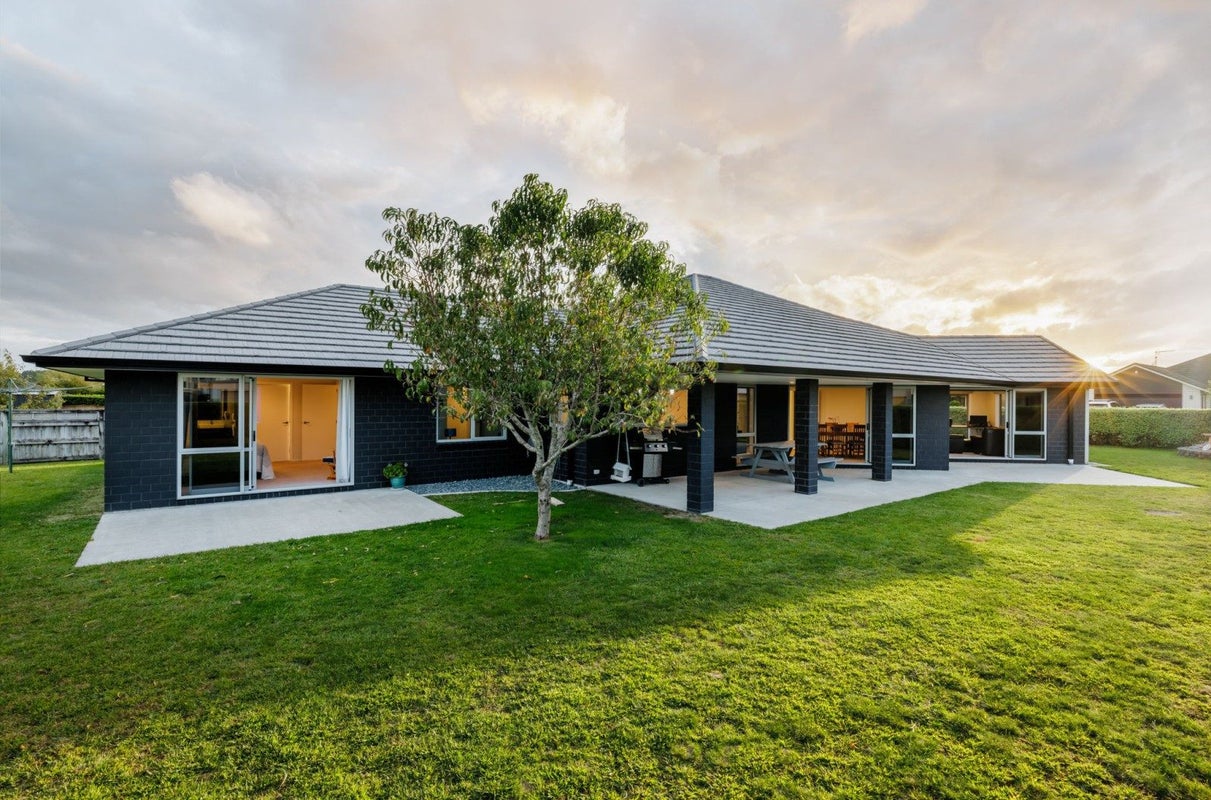 45 Plescher Crescent, Leamington, Cambridge - Carousel 2