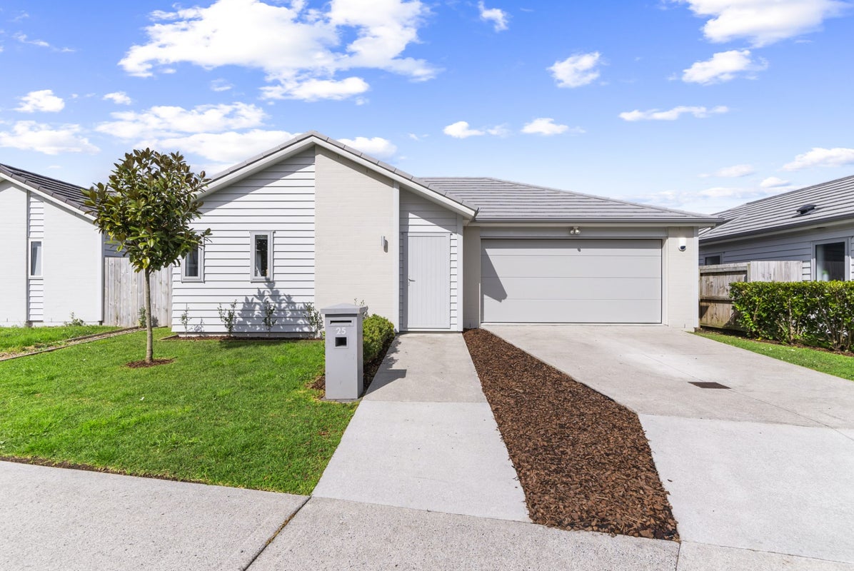 25 Soaring Bird Drive, Takanini, Auckland - Carousel 1