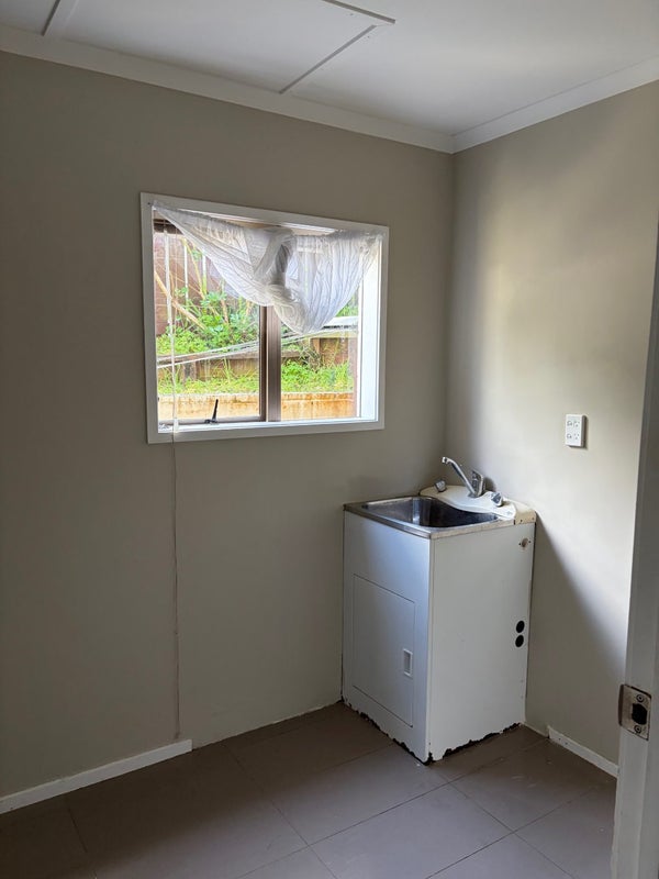 224 Glamorgan Drive, Northcross, Auckland - Carousel 12